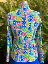 Load image into Gallery viewer, IBKUL Long Sleeve Floral Zip Mock Golf Sun Shirt
