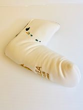 Load image into Gallery viewer, AM&amp;E Victory Stripe Seahorse Headcover
